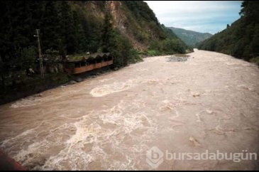 Rize'de sel korkuttu