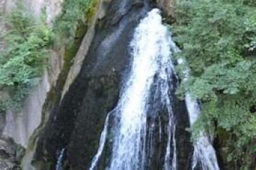Aşk acısı çeken bu şelaleye gidiyor