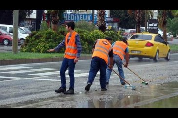 Bodrum'u sağanak vurdu