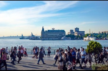 Batılı turistlerin İstanbul'a ilgisi artıyor