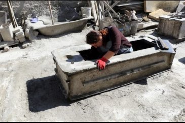 "Baba mesleği yok olmasın" diyerek kendisi yapmaya başladı