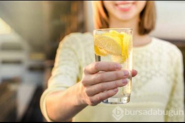 Limonlu su içmek için 8 harika neden