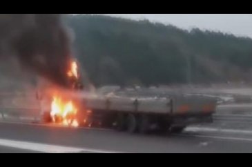 TIR alev alev yandı