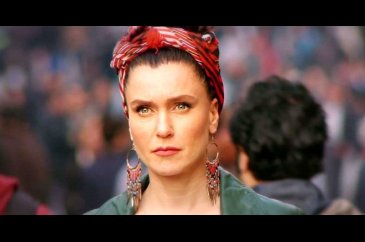 Kim inanır 45 yaşında olduğuna!