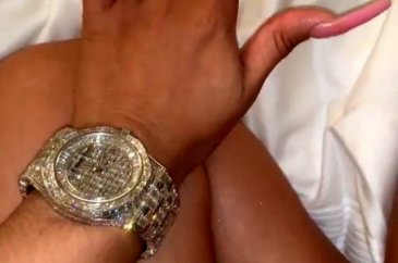 Rap yıldızı Cardi B'ye, sevgilisinden dudak uçuklatan hediye!