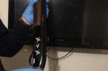 Silah kaçakçılık şebekesinden polisler çıktı!