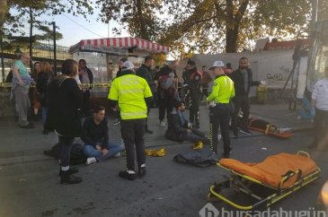 Beşiktaş meydanında otobüs durağa girdi!