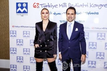 Hadise'den Cumhurbaşkanı Erdoğan'a övgüler!