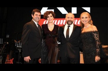 Zen Pırlanta'nın yeni yüzleri, Bergüzar Korel ve Halit Ergenç

