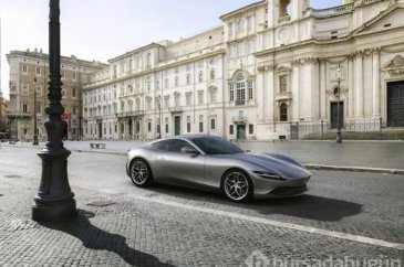 Ferrari yeni aracı Roma'yı tanıttı!