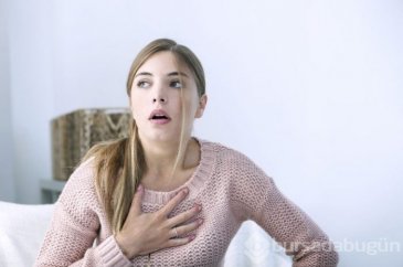 Göğüs ağrısı neden olur? İşte göğüs ağrısının 5 nedeni! (Her göğüs ...