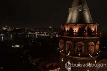 Galata Kulesi turuncuya büründü