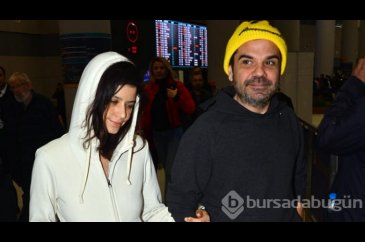 Beren Saat ve Kenan Doğulu, Türkiye'ye kol kola döndü
