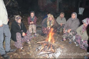 Geceyi dışarıda geçirdiler!