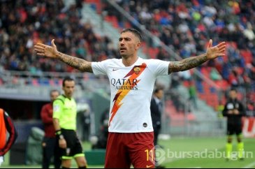 Futbolcuyla aşk haberleri çıktı, güzel model çileden çıktı!