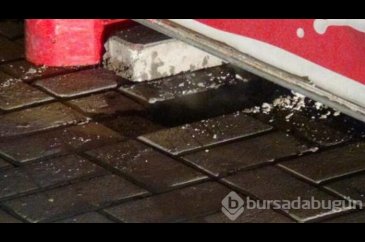 Taşların atından yükselen duman herkesi alarma geçirdi!