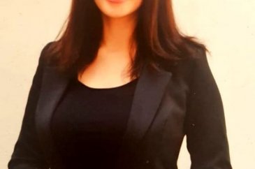 Ev hapsindeki kedicik, fotoğraflarını paylaştı