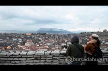  Yeni yıla adeta "zamanda yolculuk" yaparak girecekler!