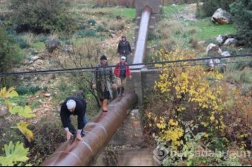 Dere taşınca çaresine kendileri baktılar