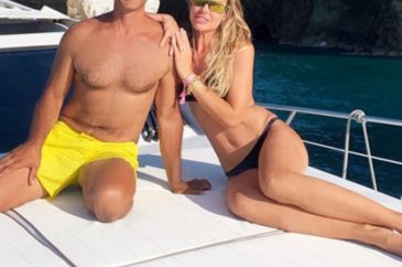 Totti'nin eşi sosyal medyayı salladı