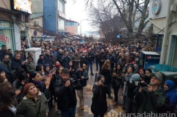 Çocuk istismarına tepki! Mahalle sokağa döküldü...