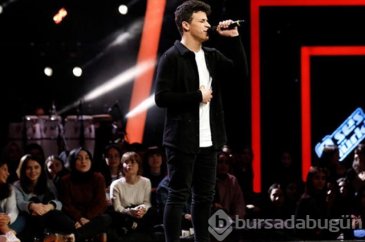 Murat Boz, yaptığı teklifle genç yarışmacıyı sevindirdi