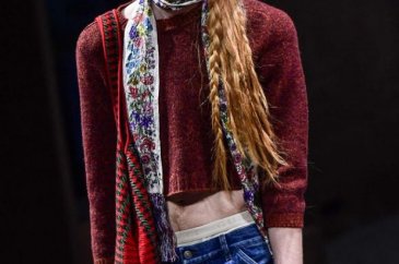 Gucci erkek kreasyonunu tanıttı