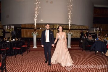 Bursalı gençlerin nişan heyecanı 