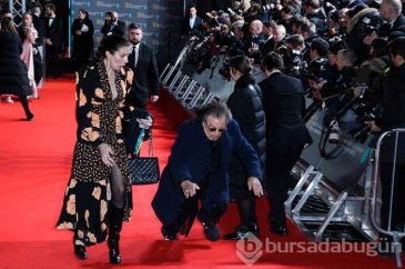 Yıldız oyuncu, kırmızı halıda yere çakıldı!