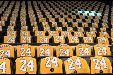 Kobe Bryant'a Lakers maçında tüyleri diken diken eden veda!