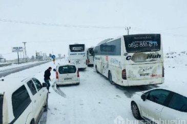 İpek Yolu kardan kapandı!