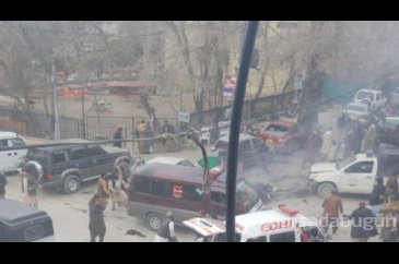 Pakistan da kanlı saldırı