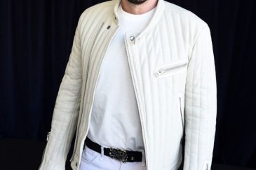 Nicolas Cage kendisine karşı