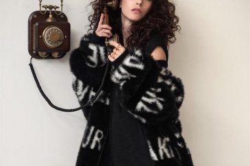 Özge Gürel'den sürpriz proje!
