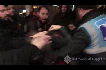Metrobüste şoke eden olay!