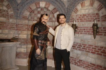 Çağatay Ulusoy, Serenay Sarıkaya'yı reddetti mi?