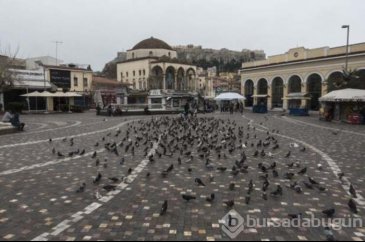 Yunanistan'da sokağa çıkmak artık yasak