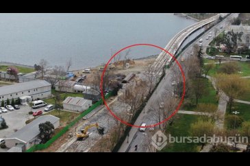 İstanbul'da tramvay inşaat hattının temelinde kayma