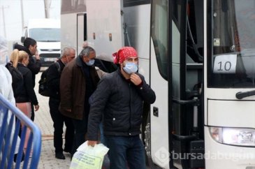 Kuzey Kıbrıs Türk Cumhuriyeti'nden 459 öğrenci ve tır şoförü karant...