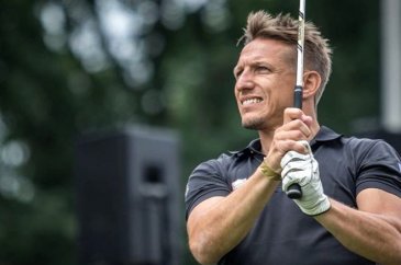 Wesley Sonck'tan fenomen kızına gönderme: Ben bikinili fotoğraf pay...