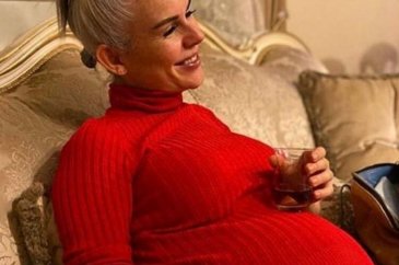 İpek Tanrıyar'dan tuhaf paylaşım! "Maske yoksa don var"