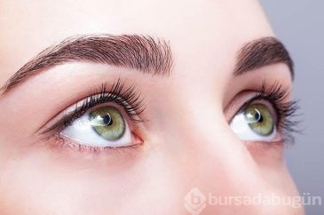 Kuaförler bir süre hayatımızda yok! Peki evde kaşlarımızı nasıl ala...
