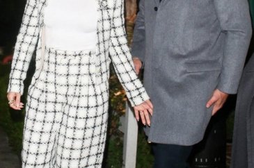 Jennifer Lopez ile Alex Rodriguez sorumsuzca spor salonunu açtırdı!
