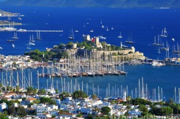 Bodrum'da 25 günde 125 bin araç giriş yaptı
