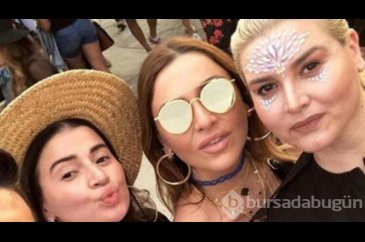 Hülya Açıkgöz'den Hadise'ye gönderme!