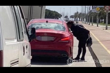 Yolda görenler telefona sarıldı