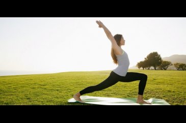 Karın kaslarını çalıştırmaya yarayan yoga pozları