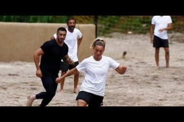 Survivor yarışmacısı Aycan Yanaç kendine hayran bıraktı