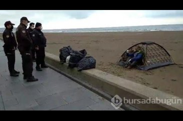 Evden çıkarılınca çadırda yaşamaya başladı