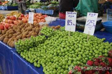 Sokağa çıkma yasağı yüzünden pazar fiyatları katlandı!